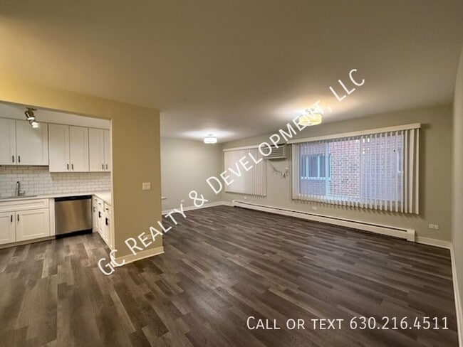 Building Photo - 800 Graceland Ave