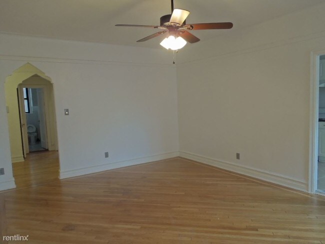 Building Photo - 1 br, 1 bath  - 540 Saint Johns Pl Apt 3E