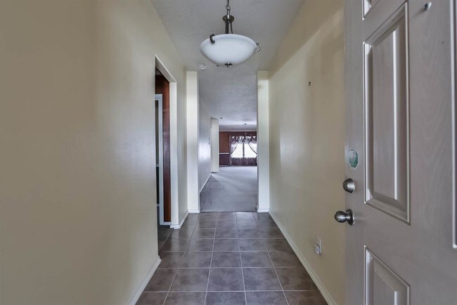 Building Photo - 2822 Trinity Glen Ln