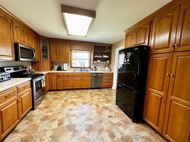 Building Photo - Beautiful Home in Christiansburg