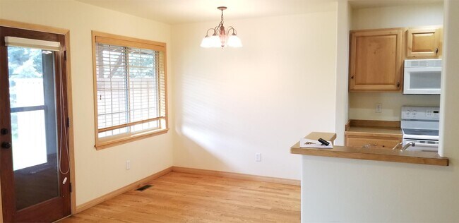 Building Photo - 2938 Warbler Way