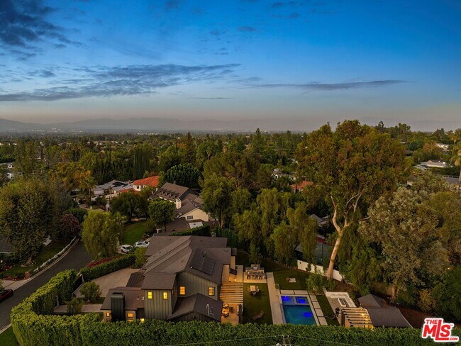 Foto del edificio - 5124 Calvin Ave