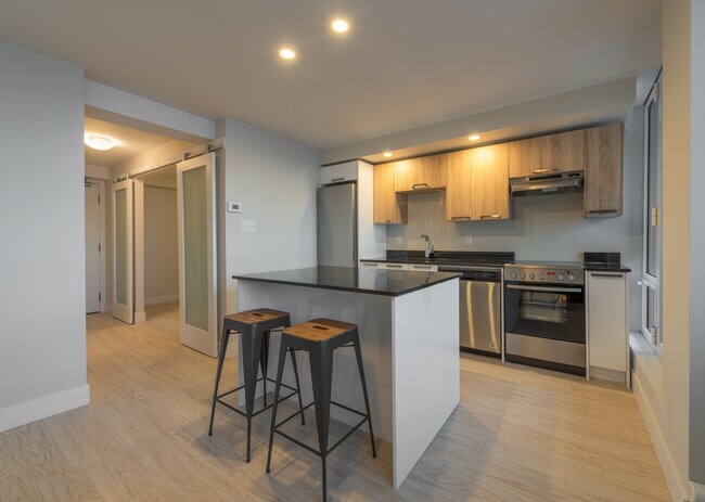 Building Photo - The Vuze