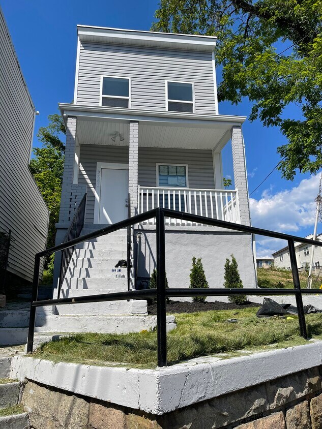 Primary Photo - 2640 Stanton Rd SE