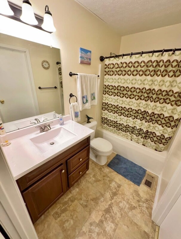 Foto del edificio - 1988 Elbert Dr