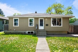 Building Photo - 508 E Longfellow Ave