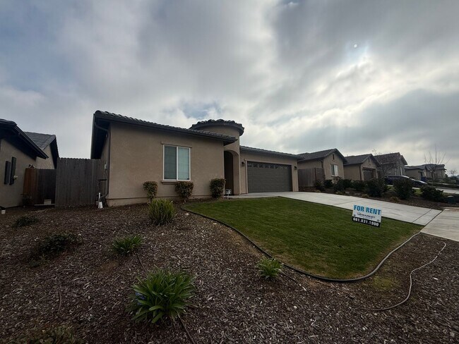 Foto del edificio - 6217 Curvy Hills Dr