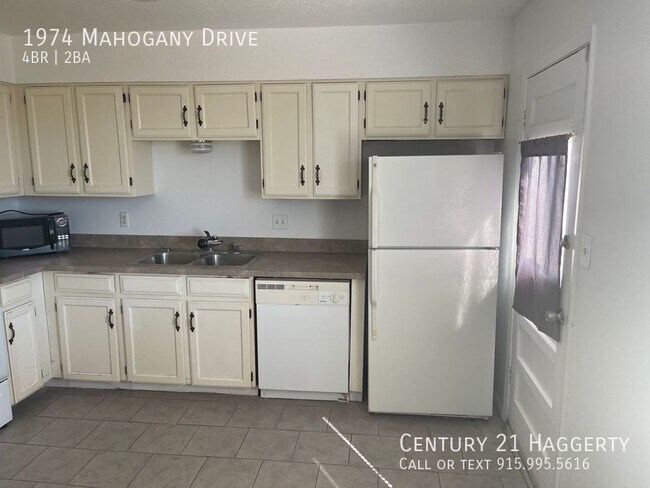 Building Photo - Cozy 3 Bed 2 Bath home!