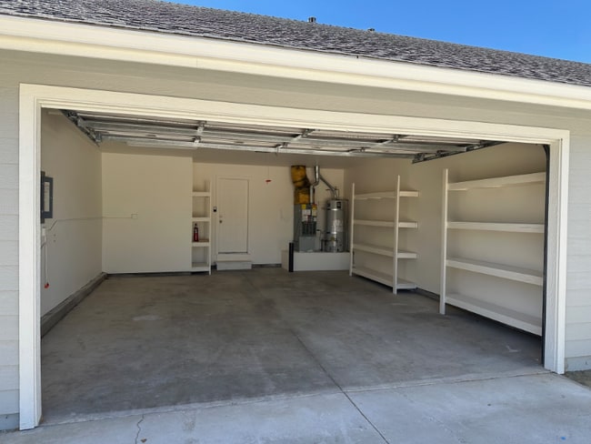 Building Photo - 805 Wagon Dr