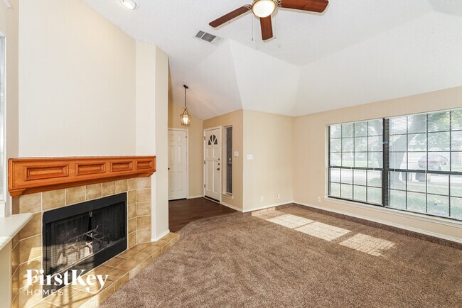 Foto del edificio - 2716 Poplar Spring Rd