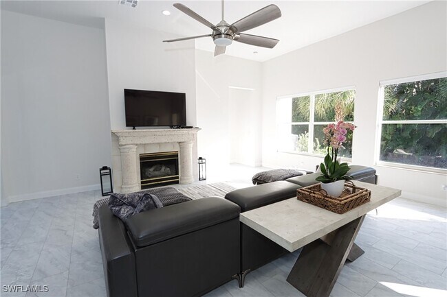 Building Photo - 3310 Riverpark Ct