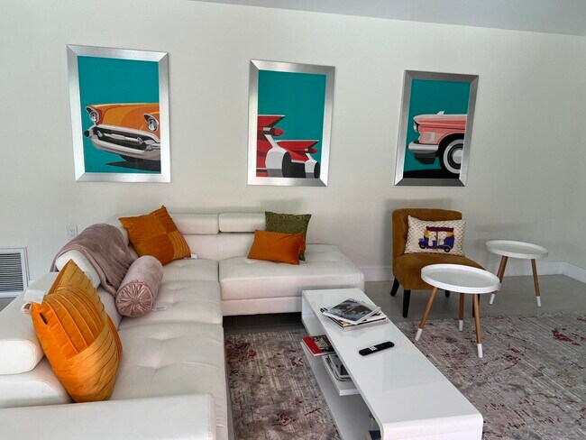 Foto del edificio - 2212 N San Clemente Rd
