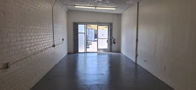 Foto del edificio - 2933 S Sepulveda Blvd