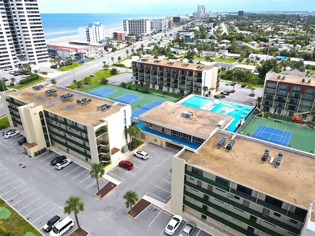 Foto del edificio - 1441 N Atlantic Ave