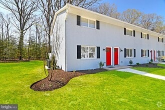 Building Photo - 16434 Combs Dr