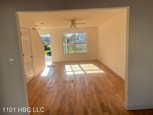 Foto del edificio - 4 br, 3 bath House - 503A Fairview Avenue