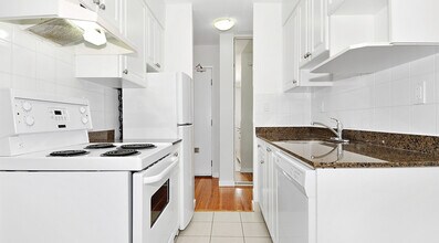 Building Photo - 2045 Nelson St.