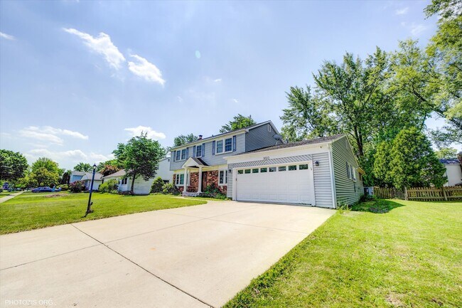 Building Photo - 950 Belmar Ln