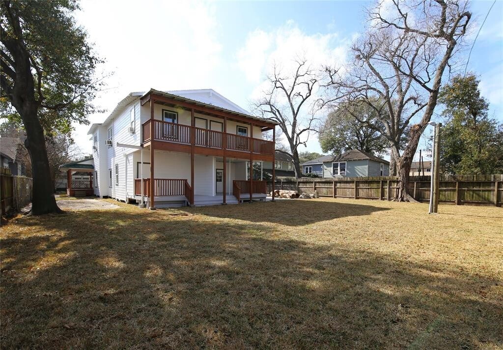 Building Photo - 4445 Rusk St