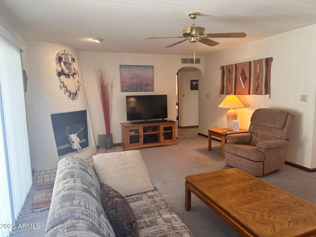 Building Photo - 16615 E Gunsight Dr