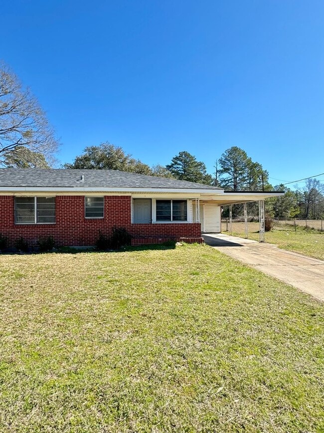Building Photo - 124/128 RWE Jones