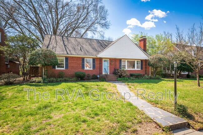 Photo - 1207 Whitby Rd House