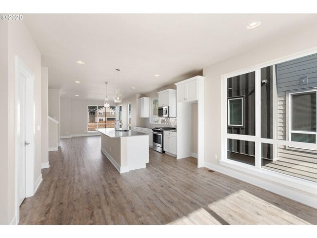 Foto del edificio - Be the 1st Person to live in this Newly Constructed Beautiful Townhouse!