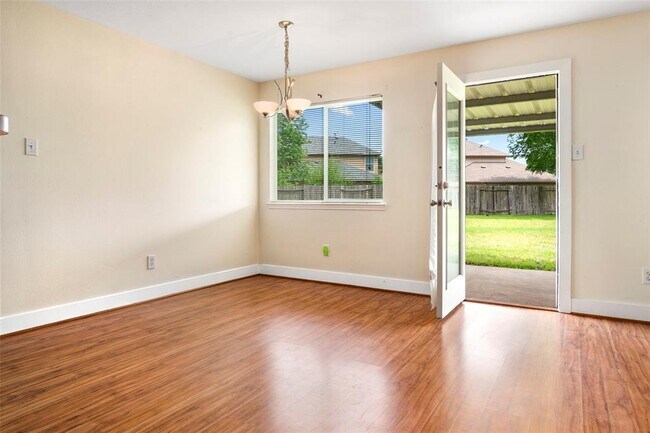 Foto del edificio - 7343 Leightonfield Ct