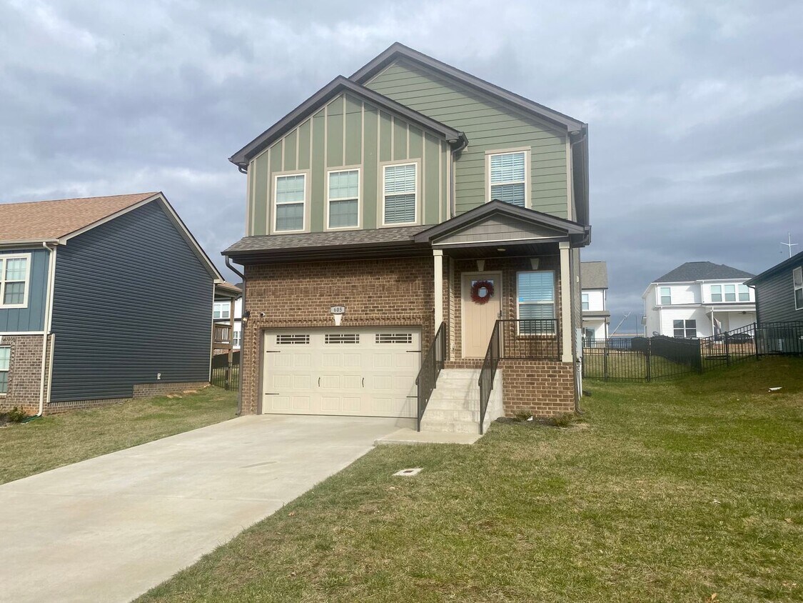 Primary Photo - 605 Battery Ct