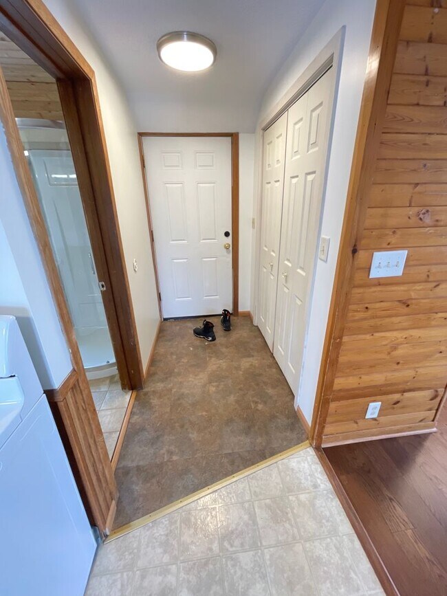 Foto del edificio - 217 N 25th Ave W