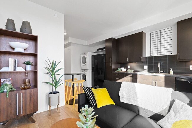 Photo - 757 Grant Apartments