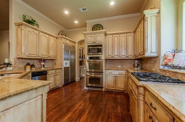 Building Photo - 1060 Crystal Falls Dr