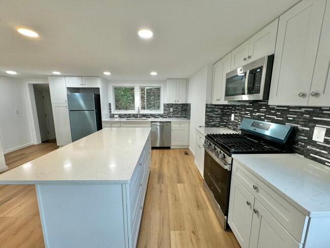 Building Photo - 36 Orchard St Building Photo - 36 Orchard St