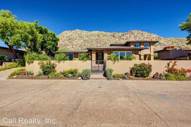 Building Photo - 5434 E Lincoln Dr