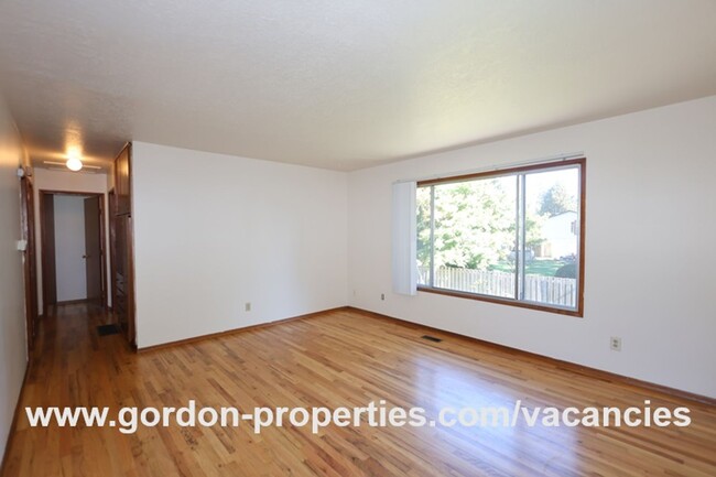 Foto del edificio - $2,495.00 - NE 164th Ave - Gresham 4 bedro...