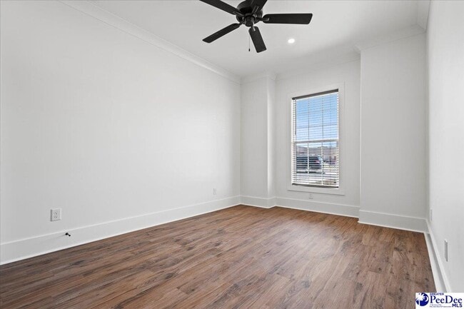 Building Photo - 1316 Twelve Oaks Ln