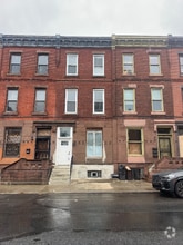Building Photo - 1926 W Diamond St
