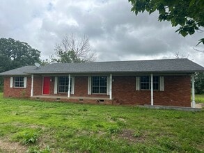 Building Photo - 439 Oak Grove Rd