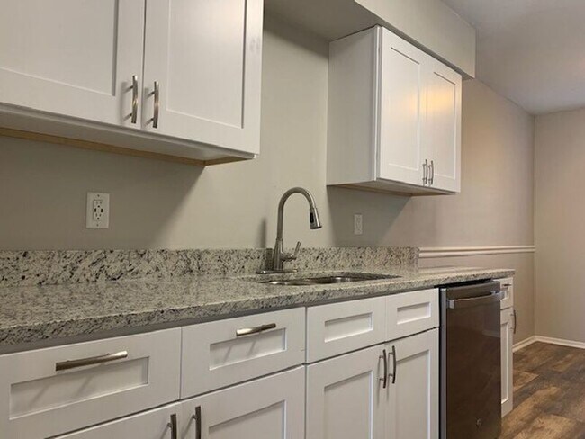 Foto del edificio - 1414 N Wardell St