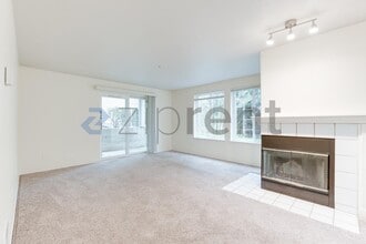 Building Photo - 1674 118th Ave SE