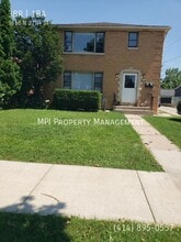 Building Photo - 5618 N 27th St