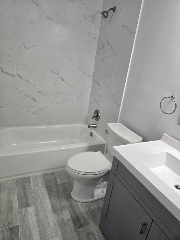 Foto del edificio - 264 12th St