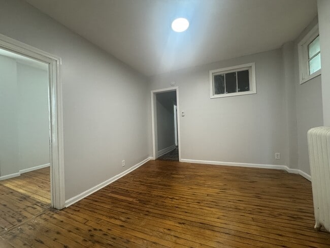 Building Photo - 531 Hamilton St