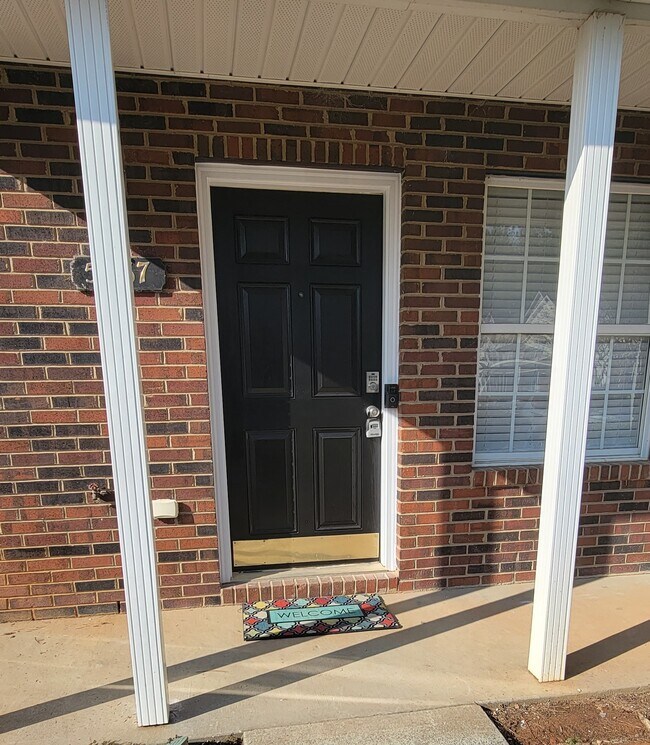 Building Photo - 5367 Kimmerly Woods Dr
