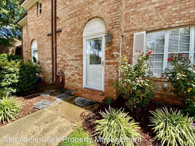Building Photo - 3 br, 2.5 bath House - 934 Ewell Road