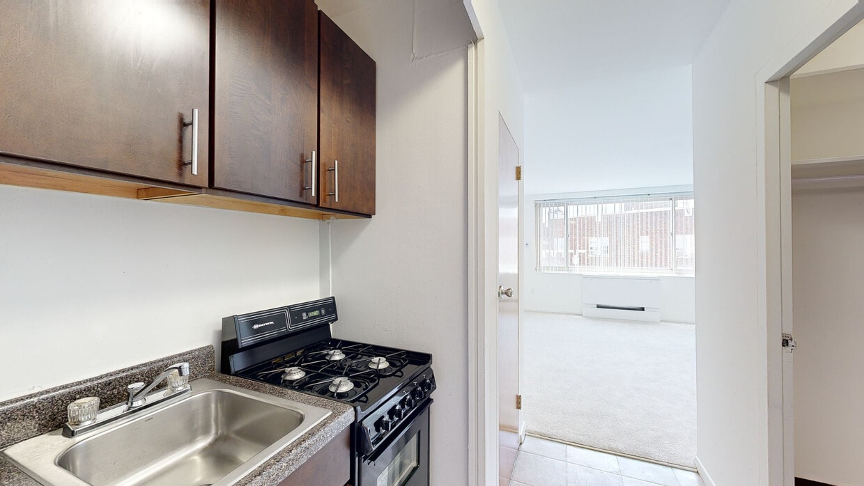Photo - The Woodner Apartments