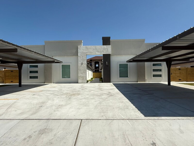 Foto principal - 1706 Violet Dr