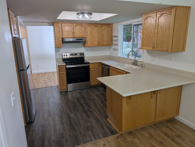 Foto del edificio - 7216 122nd Ave SE