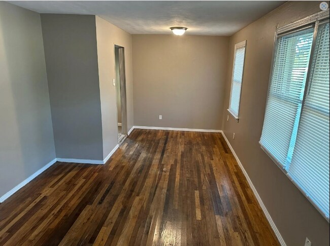 Foto del edificio - 3488 Millard Rd