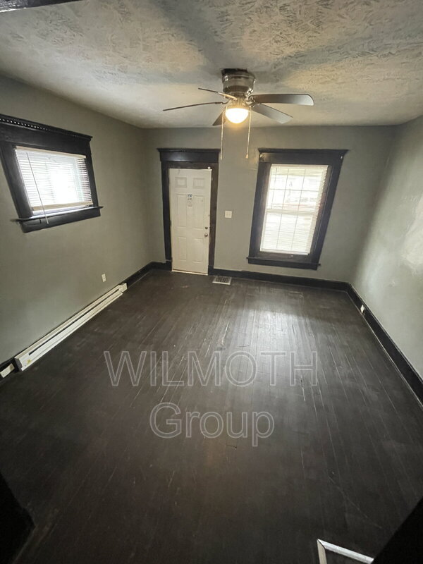 Building Photo - 3121 E Michigan St